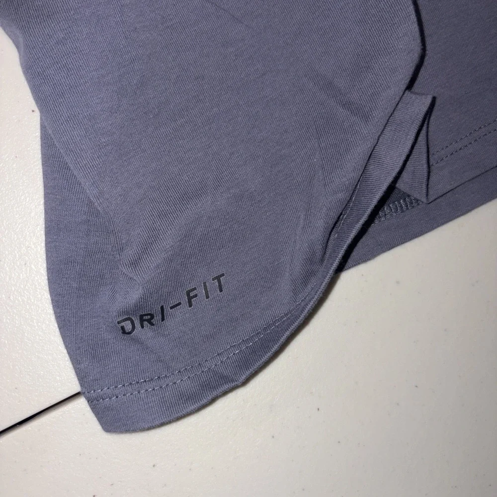 Nike Short Sleeve Dri Fit Shirt- 2XL Grey